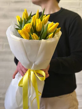 21 Жёлтый тюльпан